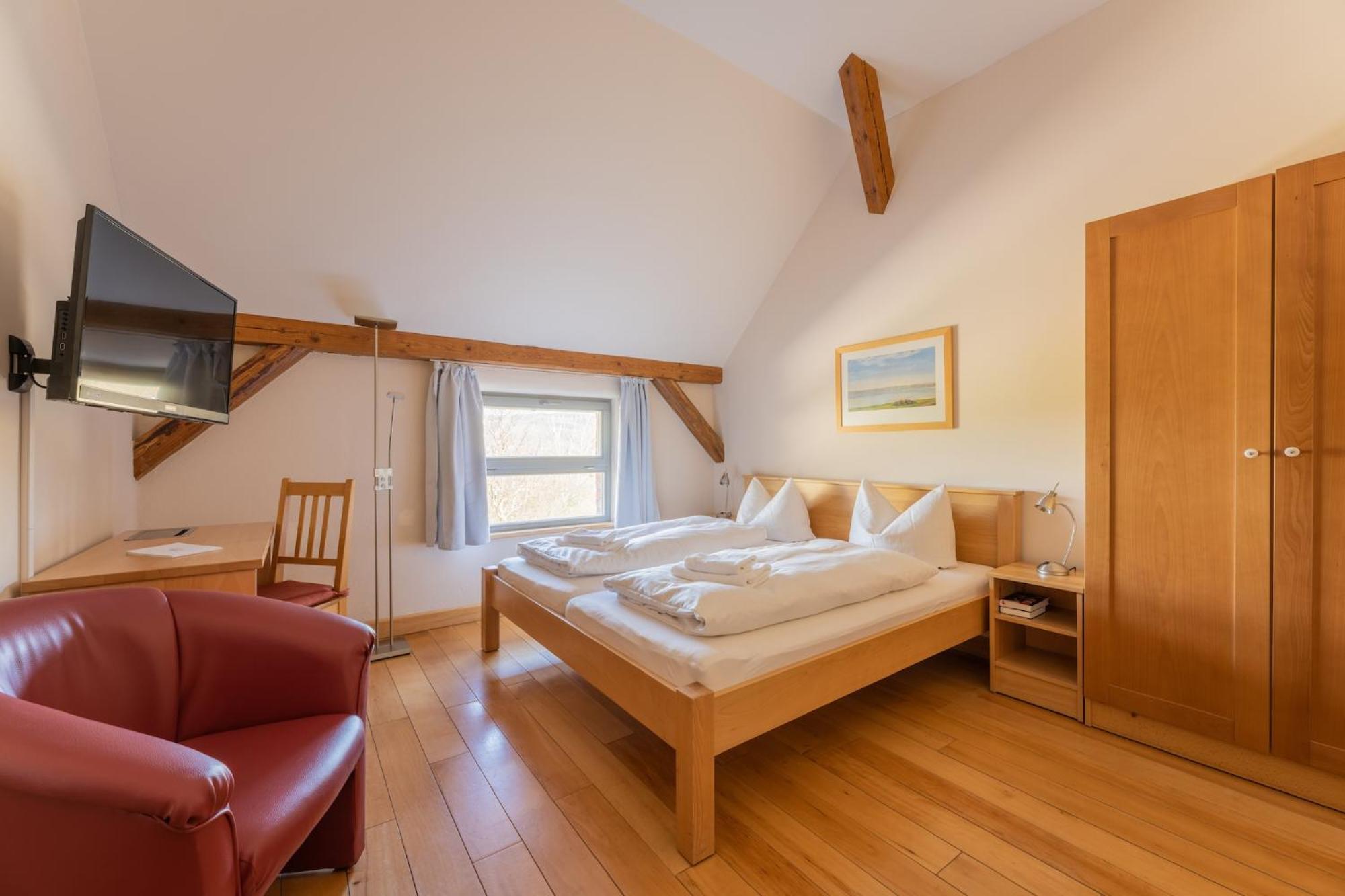 Biohotel Stiftsgut Wilhelmsgluecksbrunn Creuzburg Экстерьер фото
