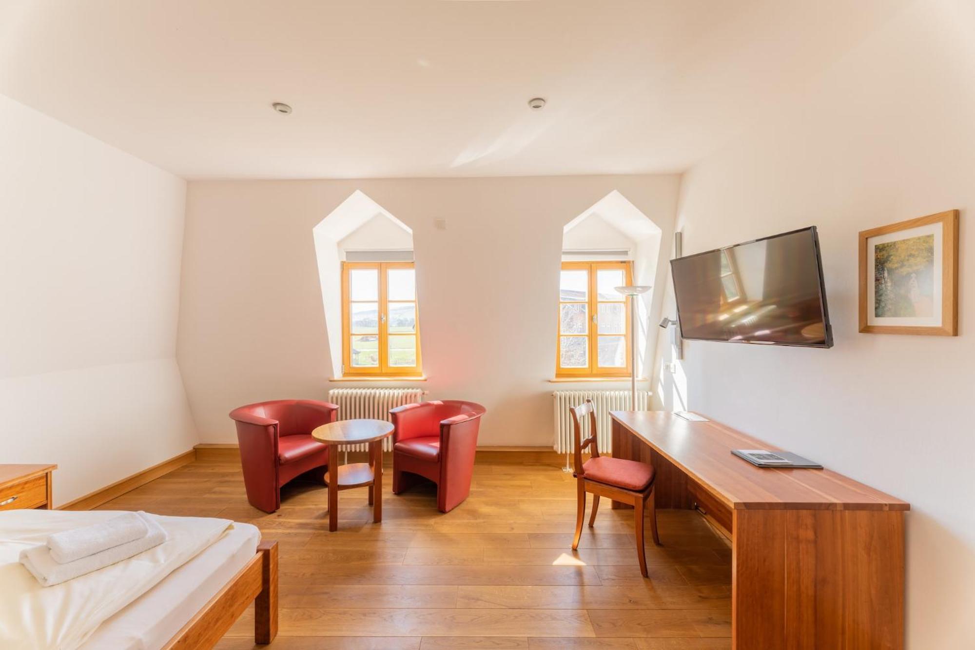 Biohotel Stiftsgut Wilhelmsgluecksbrunn Creuzburg Экстерьер фото