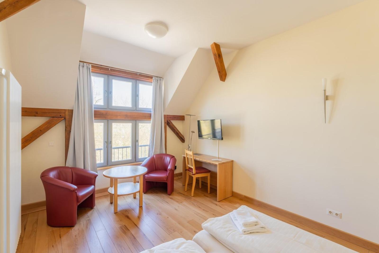Biohotel Stiftsgut Wilhelmsgluecksbrunn Creuzburg Экстерьер фото